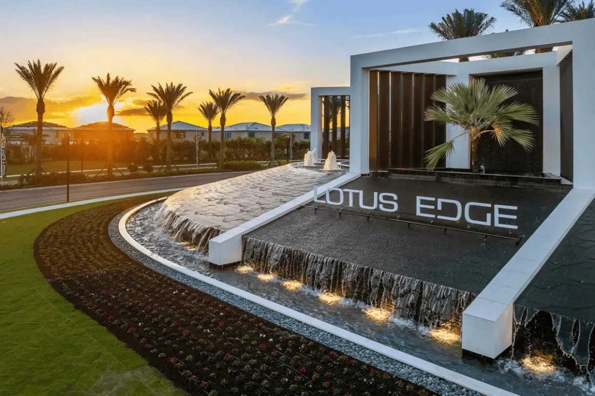 Lotus Edge