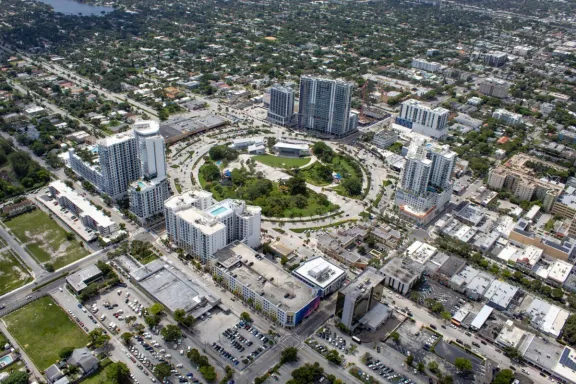 ONE Hollywood Residences – 1